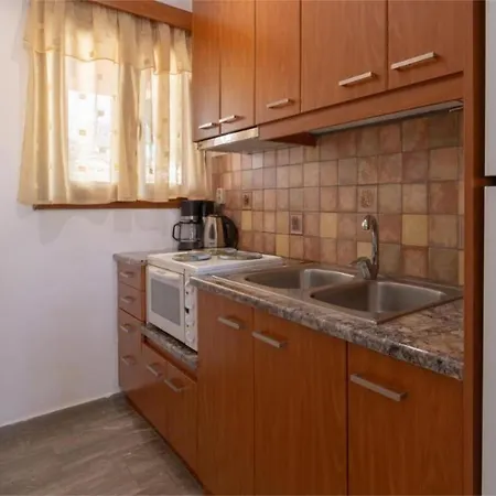 Virginia's House Batsi